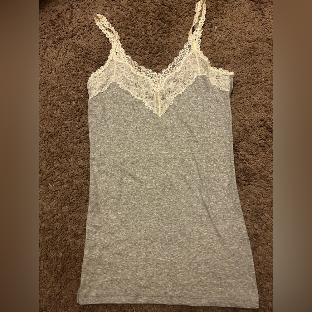 NEVER WORN Abercrombie Lace Tank